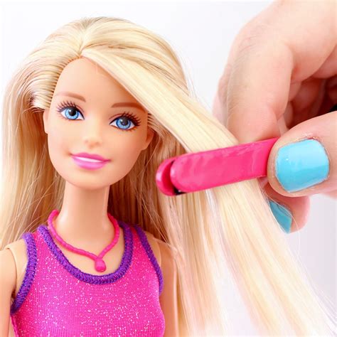 Barbie hair straightener - Learn how to straightening your American Girl Doll's hair. This doll craft is fun and easy to do. We teach you how to make your dolls hair straight and shiny...